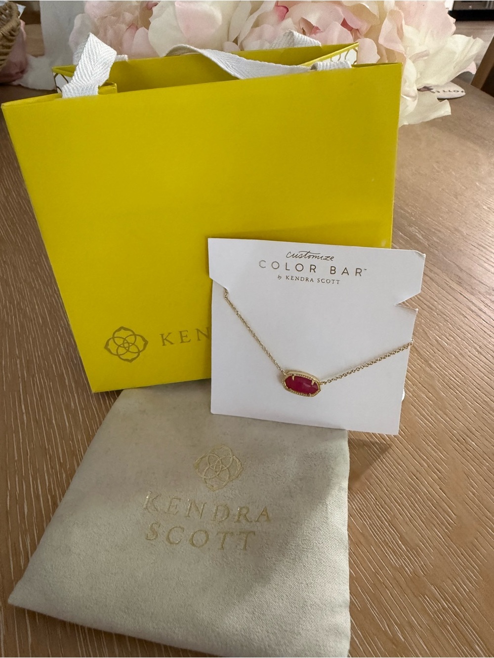 Kendra Scott Gold Chain Necklace with Fuchsia Stone